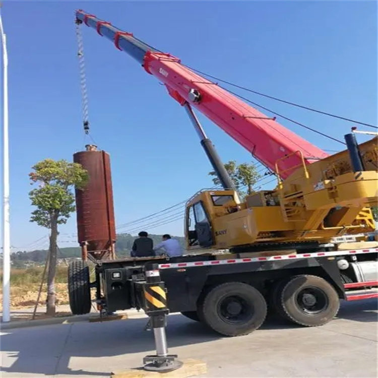 夹江专业吊车租赁多少钱