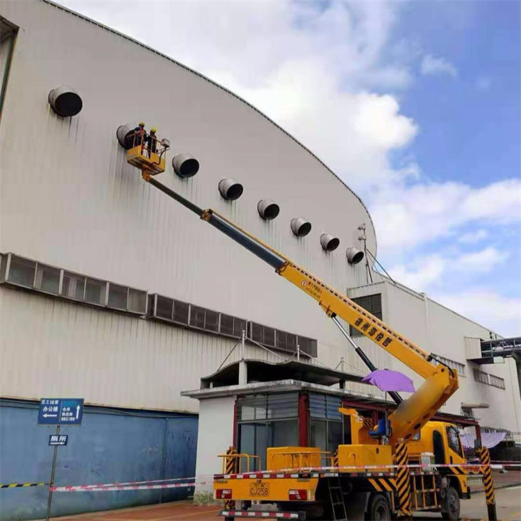 夹江高空作业车出租服务：专业广告牌安装解决方案